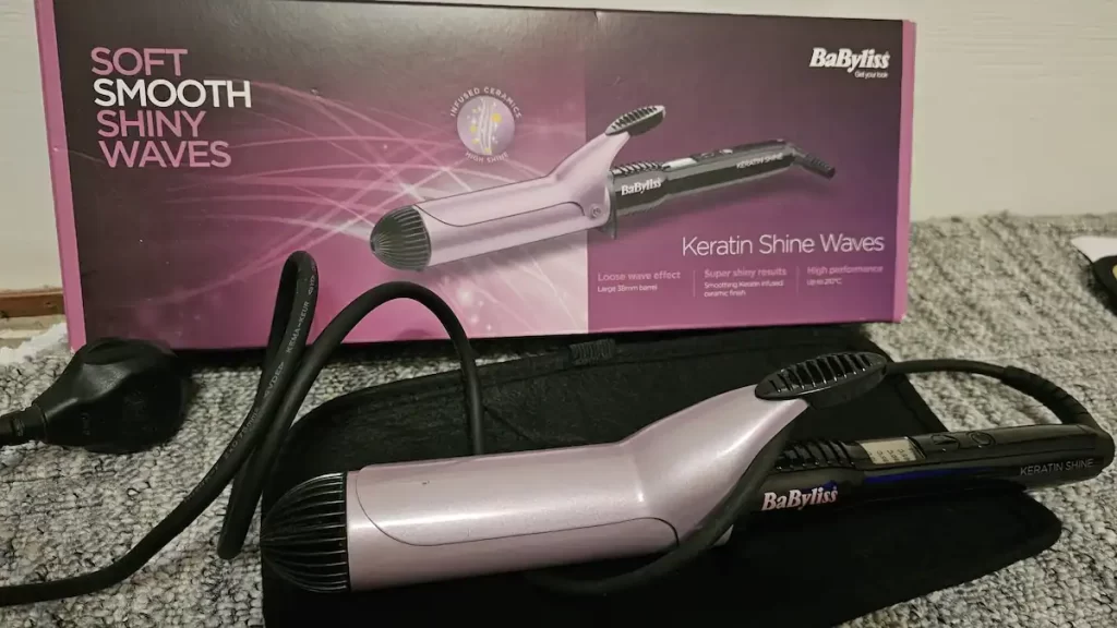 A curling iron